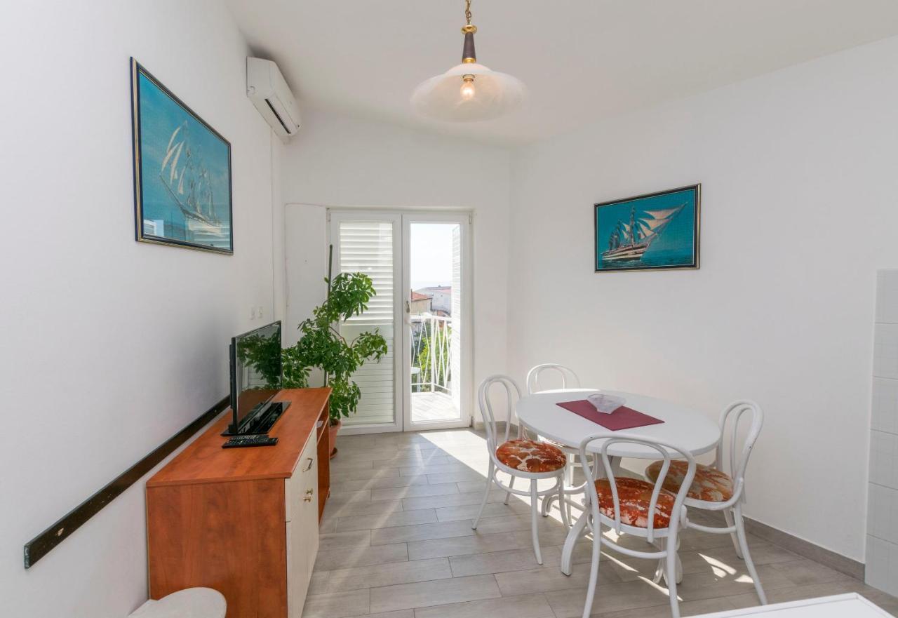 Apartment Nensi Primošten Buitenkant foto